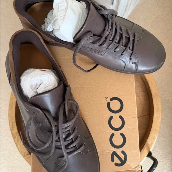Ecco Men's Dark Brown Leather Sneakers Brand New - Picture 8 of 9